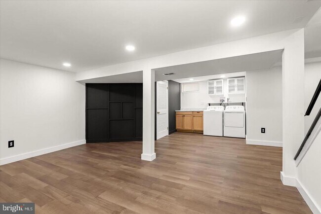 Building Photo - 517 Winters Ln
