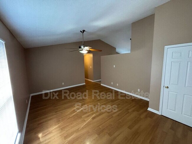 Building Photo - 954 Hathaway Dr