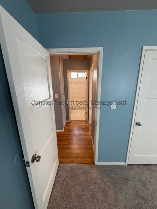 Building Photo - 5029 Fidler Ave