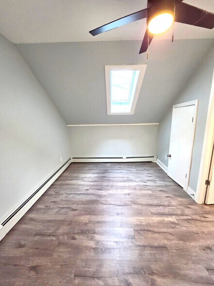 Building Photo - 10-12 Evaleen Street