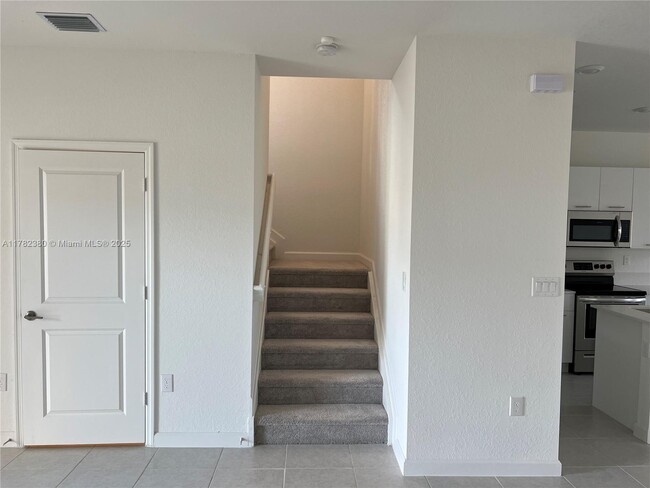 Building Photo - 2303 NW 131st Cir