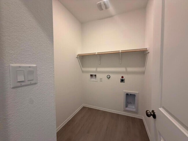 Building Photo - 17808 Indigo Bunting Ln