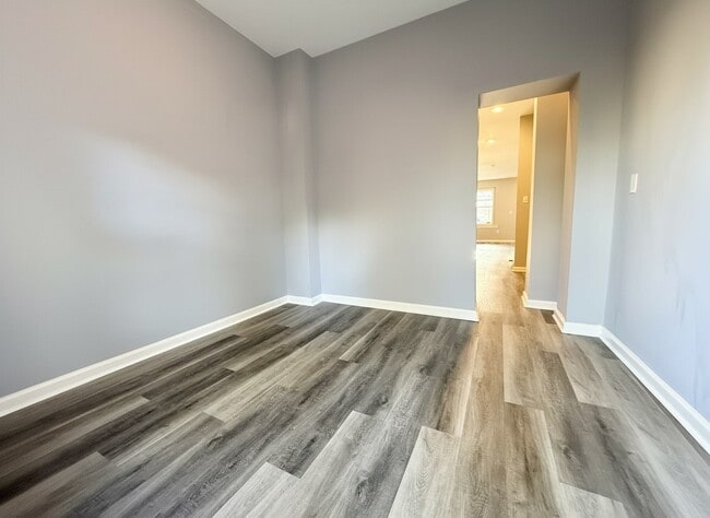 Building Photo - 7019 Saybrook Ave