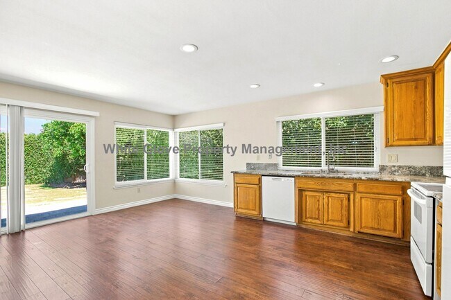 Building Photo - Charming Irvine 3 Bedroom Home with Vaulted Ceilings, Fireplace & Community Pool