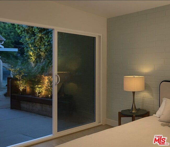 Building Photo - 2701 Jalmia Dr