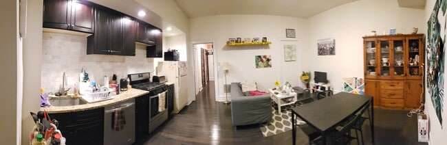 Building Photo - 4232 Spruce St