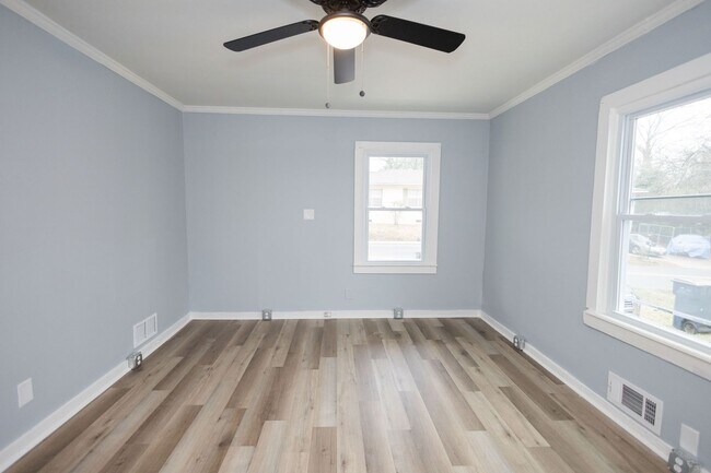 Building Photo - 3 Bedroom Home for Rent in Griffin, GA – $1,600/mo | 2 Bathrooms