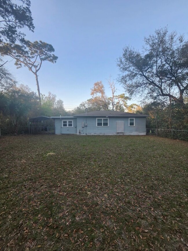 Building Photo - 301 Gaile Ave