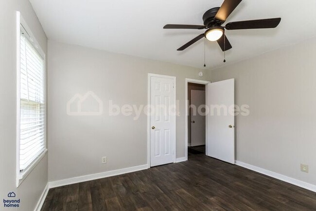 Building Photo - Updated Bungalow with Massive Deck and Fully Fenced Yard!