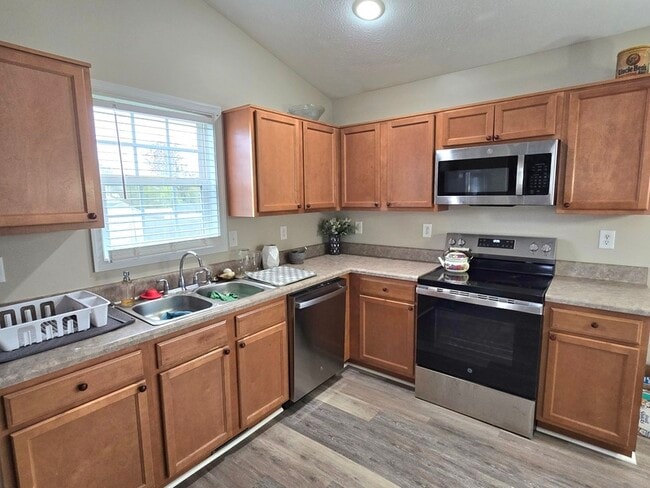 Building Photo - 4612 Raspberry Patch Ln