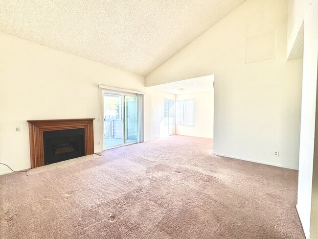 Building Photo - 3371 Baywood Terrace