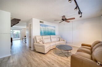 Building Photo - 7175 Nova Dr
