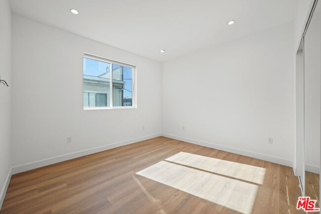 Building Photo - 13692 Erwin St