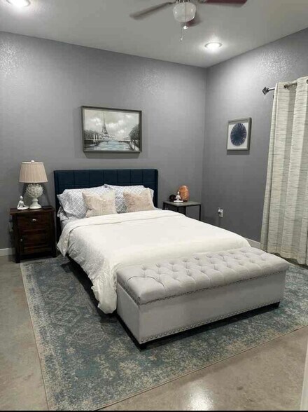 Master room - 103 Homecrest