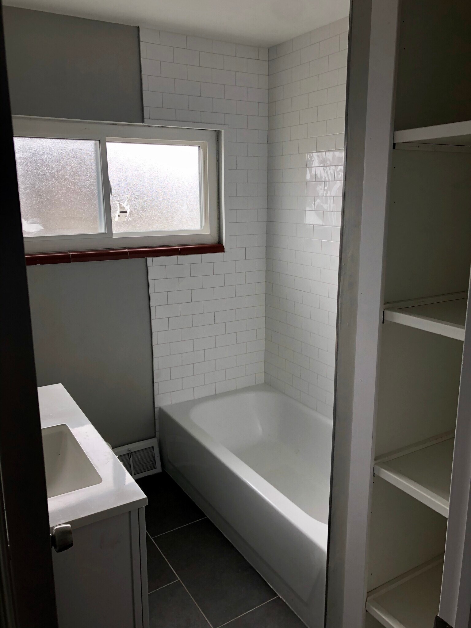 Building Photo - 114 W Cumberland St