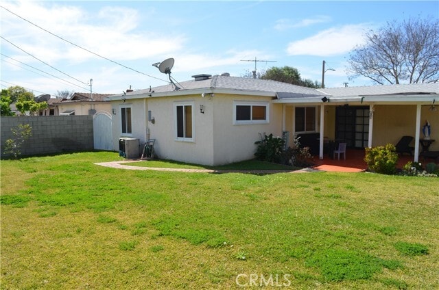 Building Photo - 4722 N Fircroft Ave