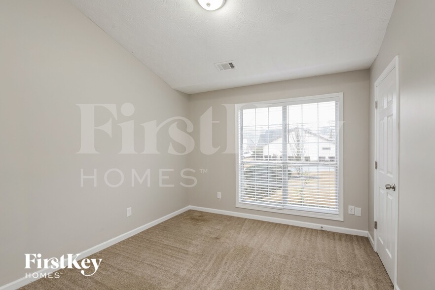 Building Photo - 181 Clarion Rd