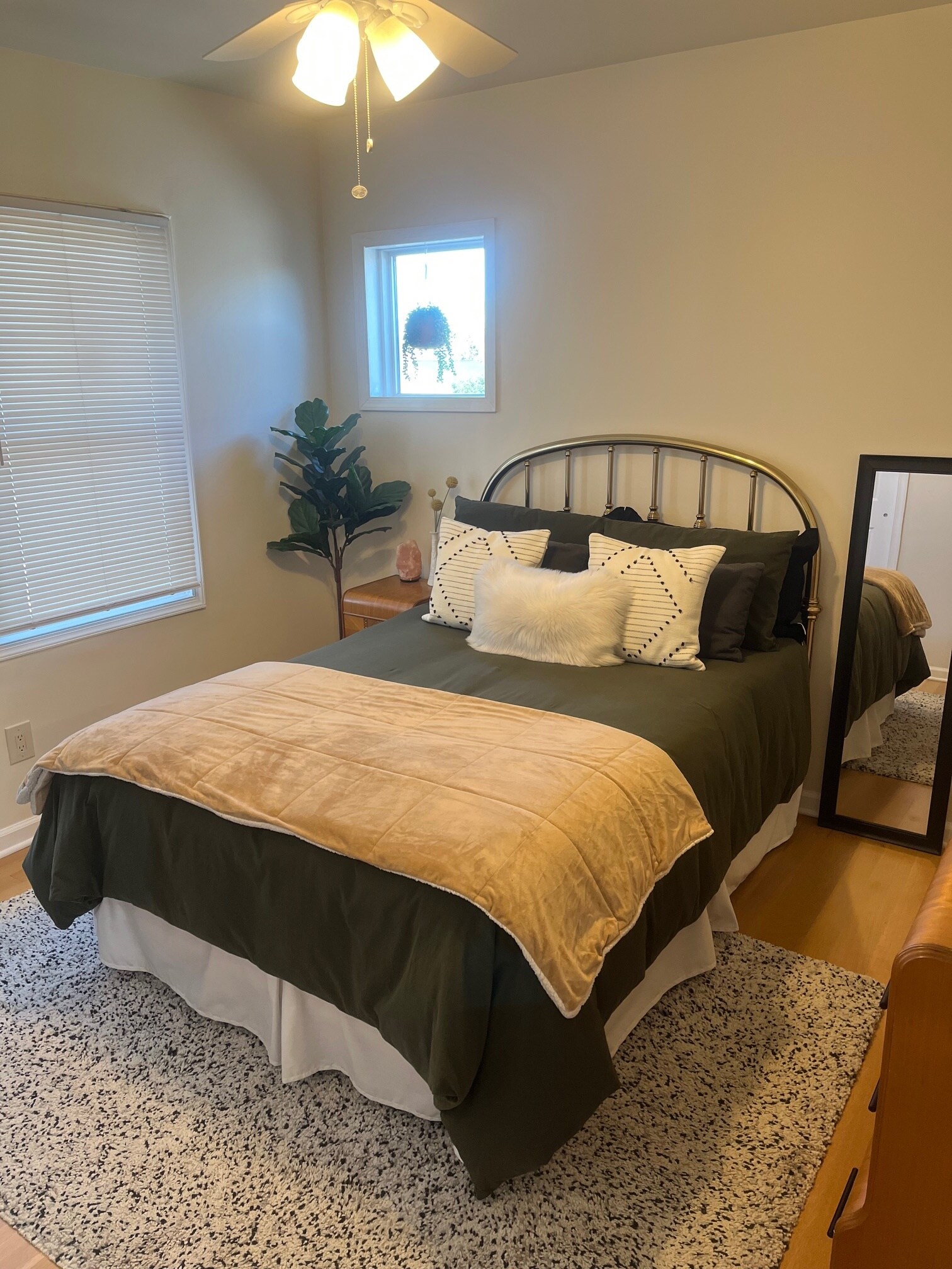 Building Photo - 106 Dallas Rd