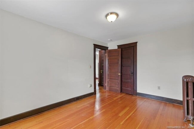 Building Photo - 44 Culver St