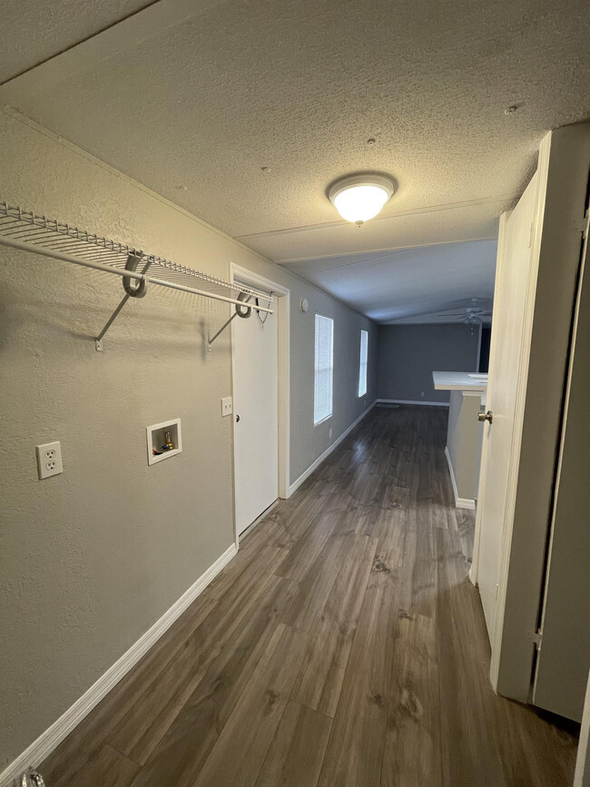 Building Photo - 5345 Rock Dove Trail