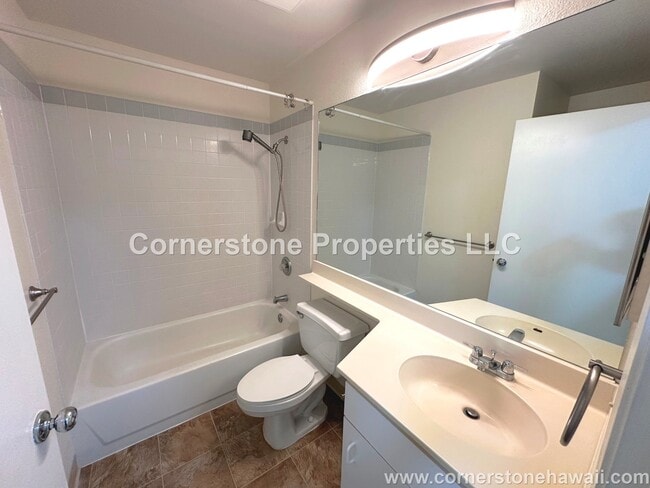 Building Photo - 94-638-533 Lumiaina St