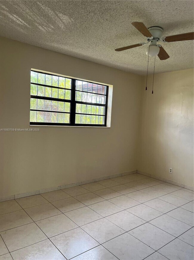 Building Photo - 7845 SW 19th St