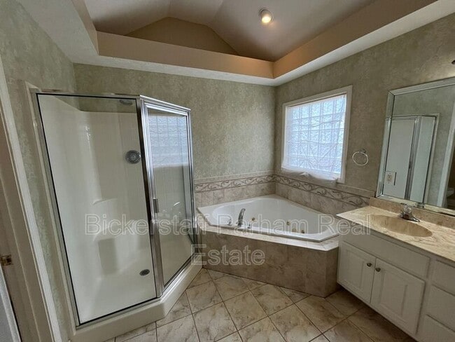 Building Photo - 6031 Broadstone Ct