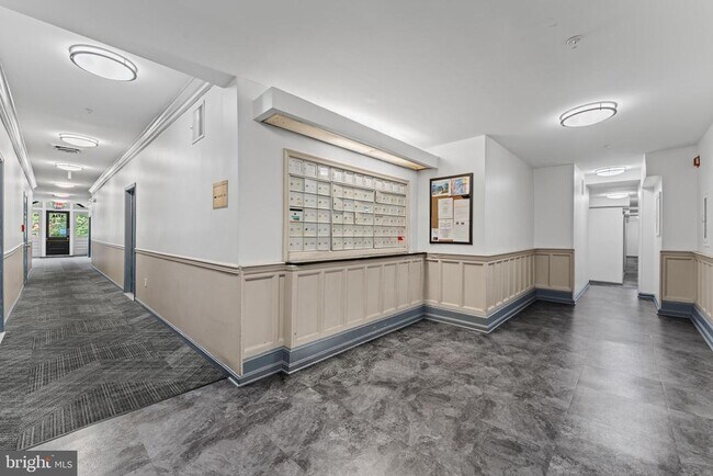 Building Photo - 1714 Park Ave