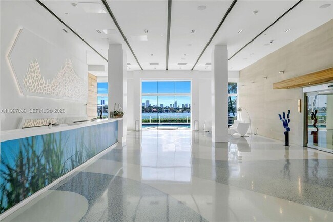 Building Photo - 650 West Ave