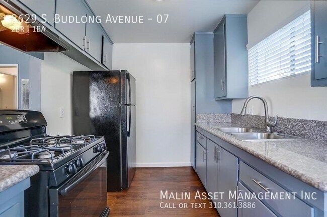 Building Photo - Stylish West Adams Rentals – Light-Filled, Secure & Steps from USC