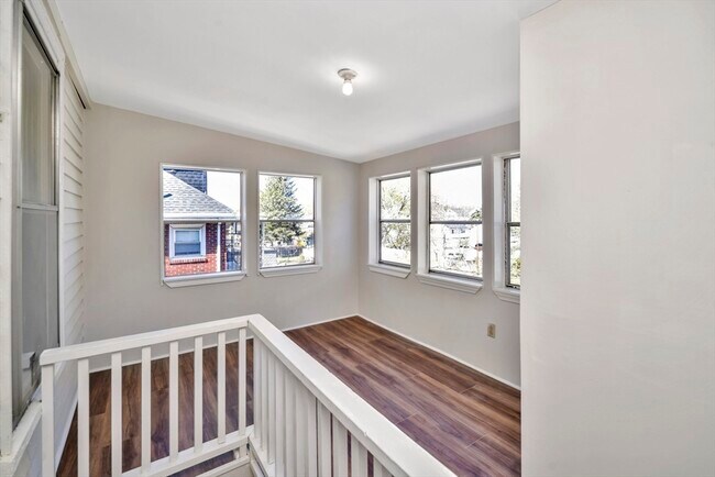 Building Photo - 492 Metropolitan Ave