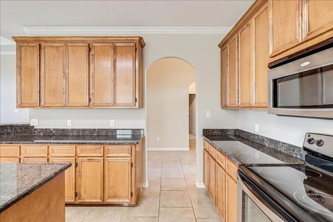 Building Photo - 5810 Aava Dr