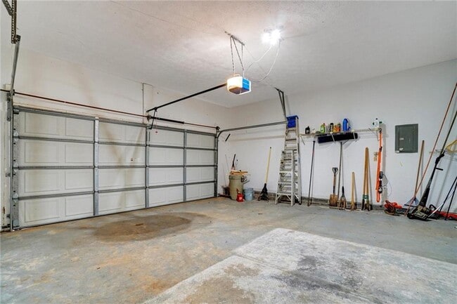 Building Photo - 4846 Olde Mill Dr