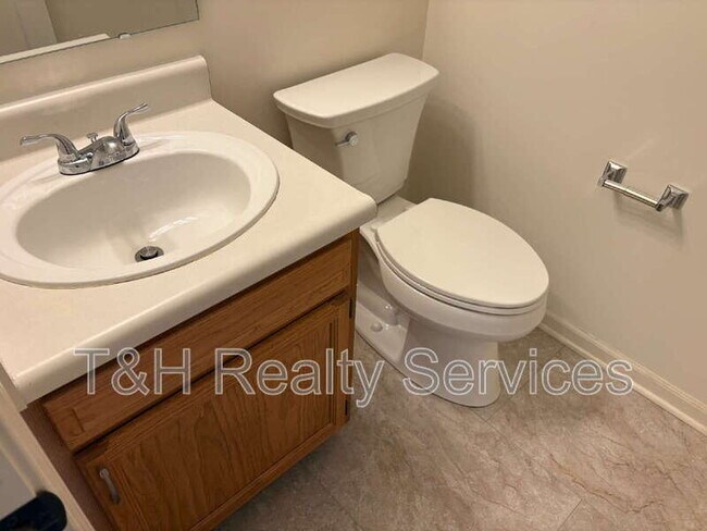 Building Photo - 4209 Manasota Ct