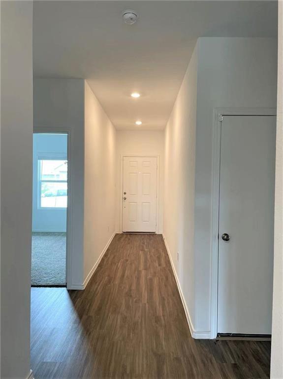 Building Photo - 209 Prairie Dog Town Dr
