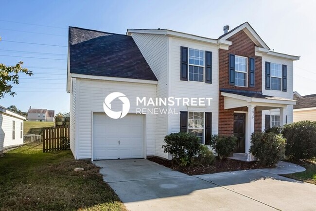 Building Photo - 4 Bedroom Pet-Friendly Home in Charlotte, ...