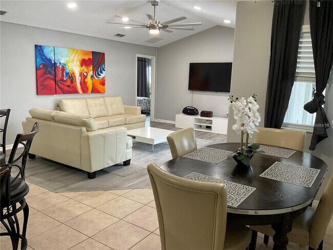 Building Photo - 532 Dolcetto Dr