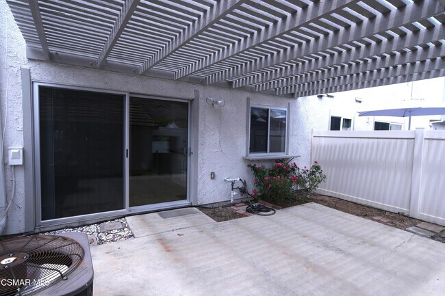 Building Photo - 336 Green Moor Pl