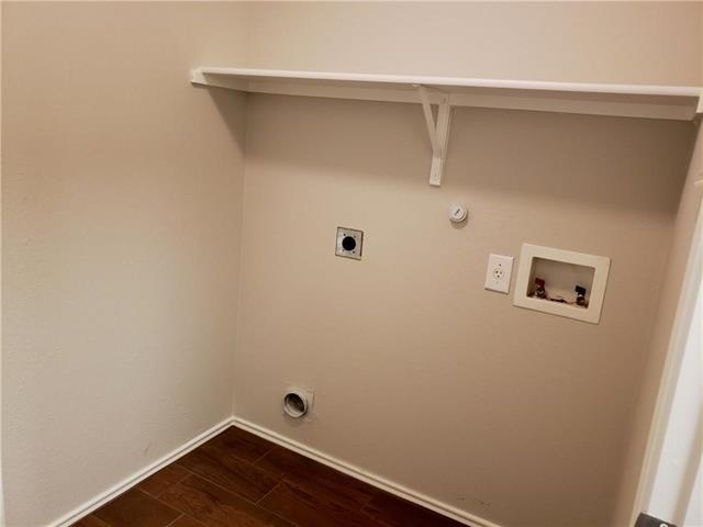 Building Photo - 16709 Woodside Dr