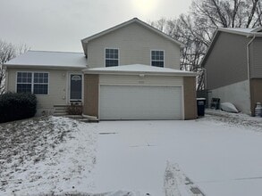 Building Photo - Edna