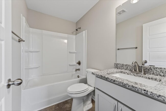 Building Photo - The Stowe Court Dog Friendly Condo for rent!