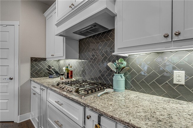 Building Photo - 2630 E Bayside Xing