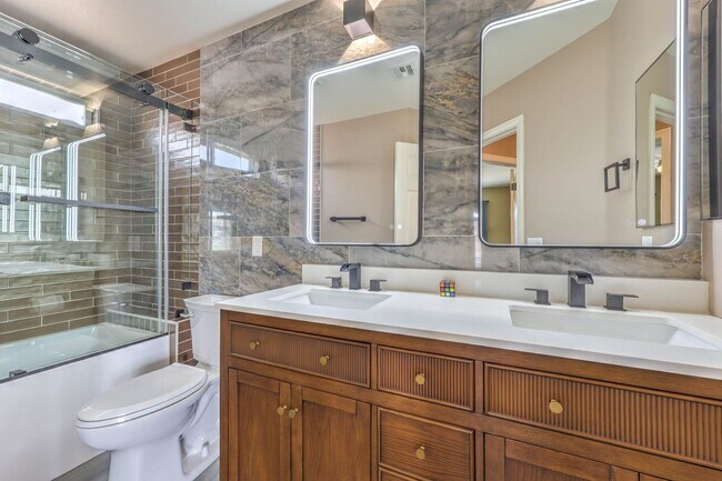 Building Photo - Beautiful Upgraded Home 3-Bedroom with Solar, Smart Home Features & Private Backyard Oasis