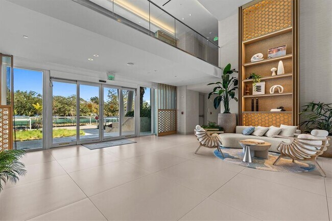 Building Photo - 1020 Sunset Point Rd