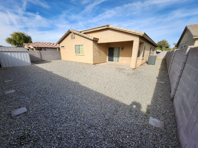 Building Photo - 14839 W Larkspur Dr