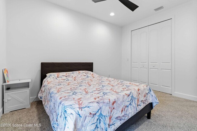 Building Photo - 3256 Kamin Dr