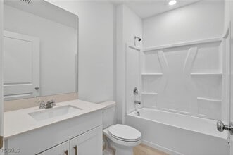 Building Photo - 19525 Fairhill Ct