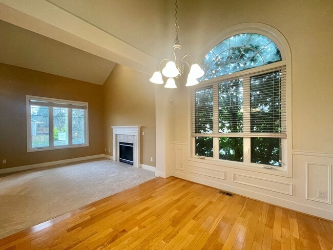 Building Photo - Charming Home in quiet Sunset Landing Community, Edmonds!