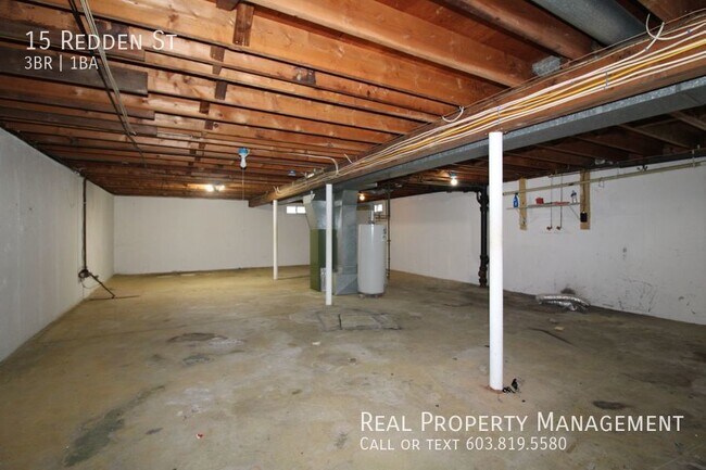 Building Photo - 3 Bedroom Dover Ranch with a Spacious Back...