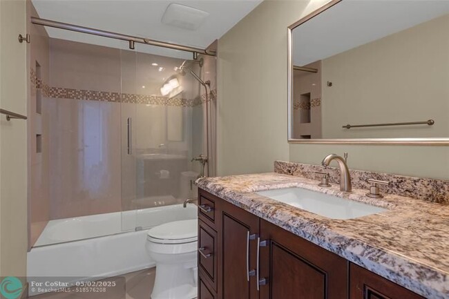 Building Photo - 936 Intracoastal Dr